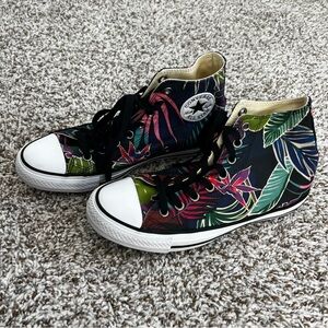 Converse Chuck Taylor All Stars Hi-Top Tropical Print Sneakers Sz Men 7/Wo 9